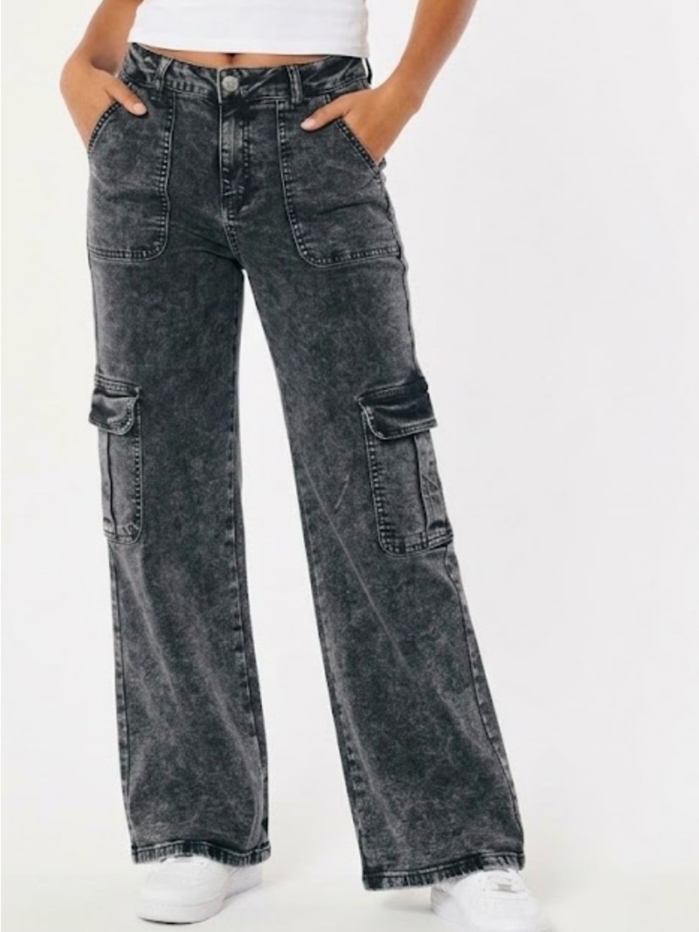 Disclosure High-Rise Black Wide-Leg Cargo Jeans